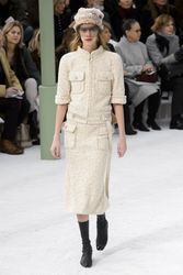 22051077_chanel-haute-couture-spring-201