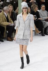 22051188_chanel-haute-couture-spring-201