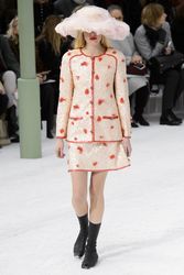 22051242_chanel-haute-couture-spring-201