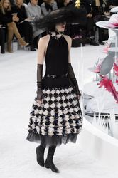 22052035_chanel-haute-couture-spring-201