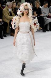 22052049_chanel-haute-couture-spring-201