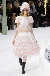 22052083_chanel-haute-couture-spring-201